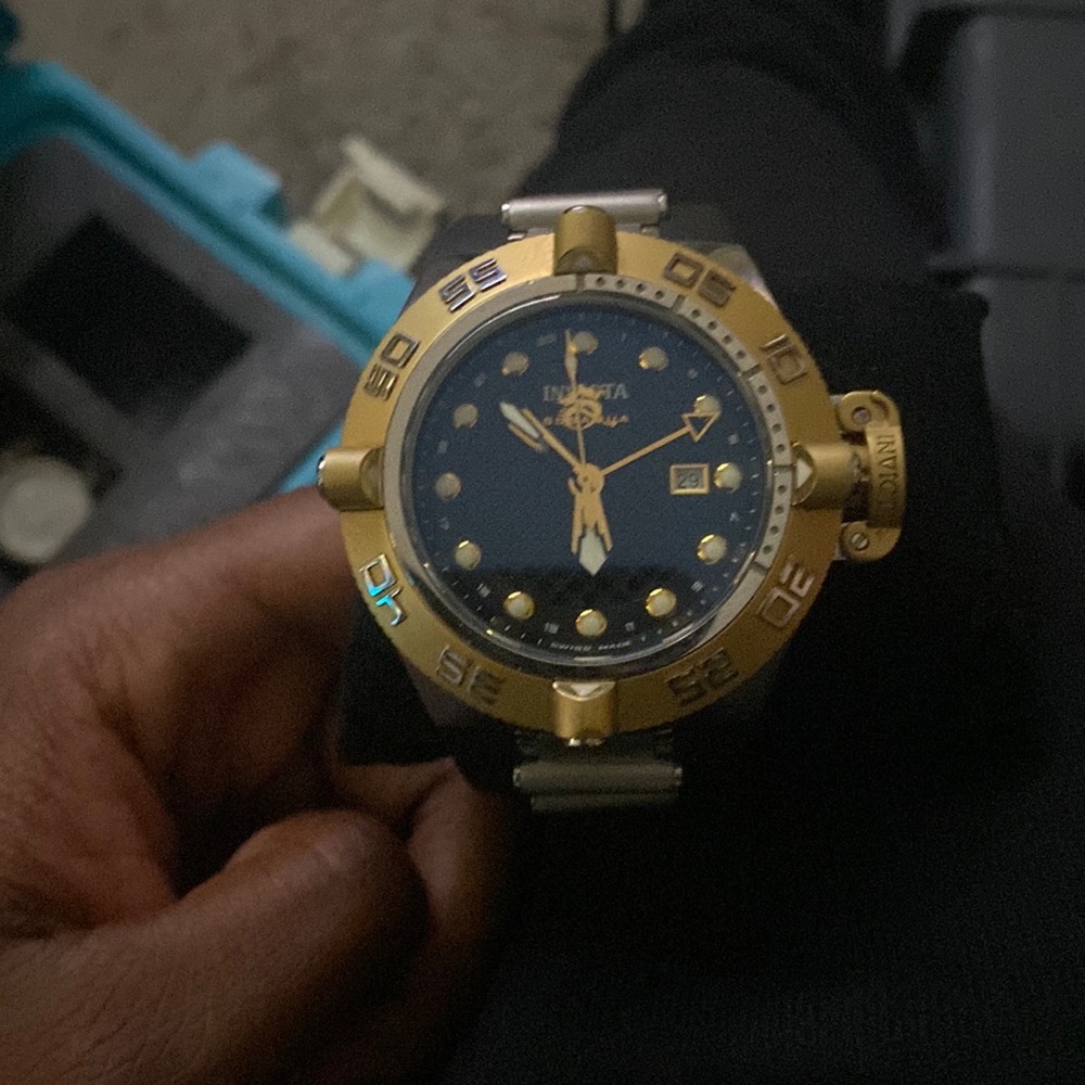 Men’s Invicta Sub Aqua Noma IV watch